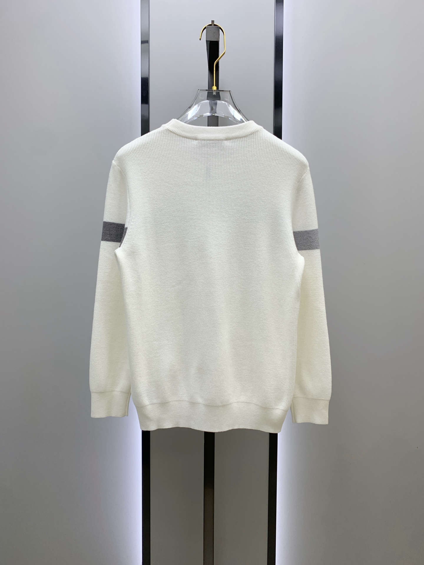 P巴宝莉25ss秋冬【新品】毛衣专供狠货，进口原版科技羊毛精纺！精细针织一体，色彩混织纯手工技艺呈现 档