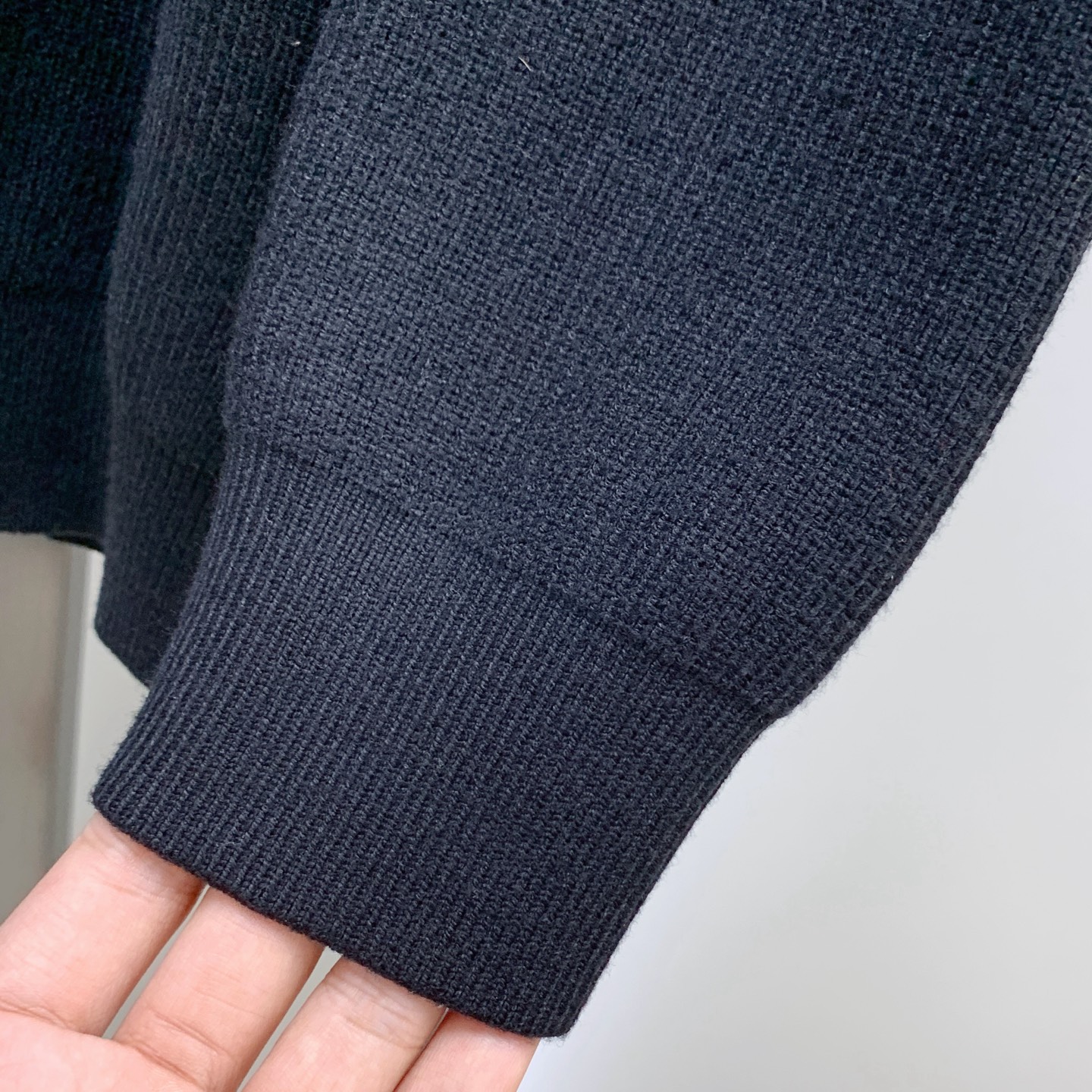 P巴宝莉25ss秋冬【新品】毛衣专供狠货，进口原版科技羊毛精纺！精细针织一体，色彩混织纯手工技艺呈现 档