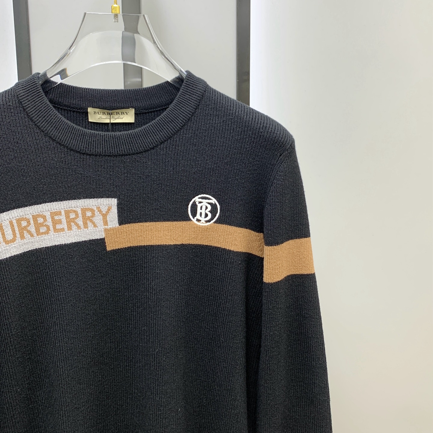 P巴宝莉25ss秋冬【新品】毛衣专供狠货，进口原版科技羊毛精纺！精细针织一体，色彩混织纯手工技艺呈现 档