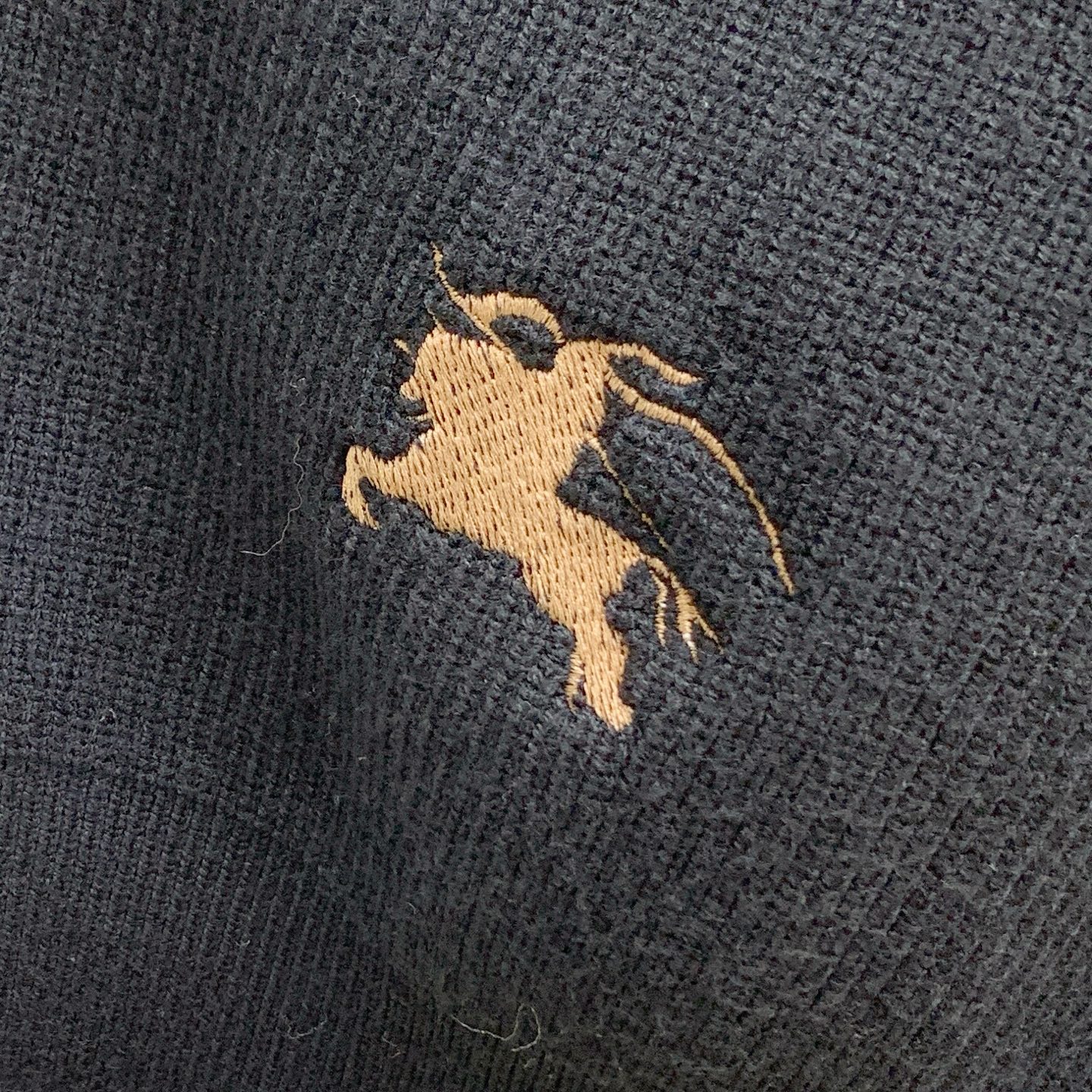 P巴宝莉25ss秋冬【新品】毛衣专供狠货，进口原版科技羊毛精纺！精细针织一体，色彩混织纯手工技艺呈现 档