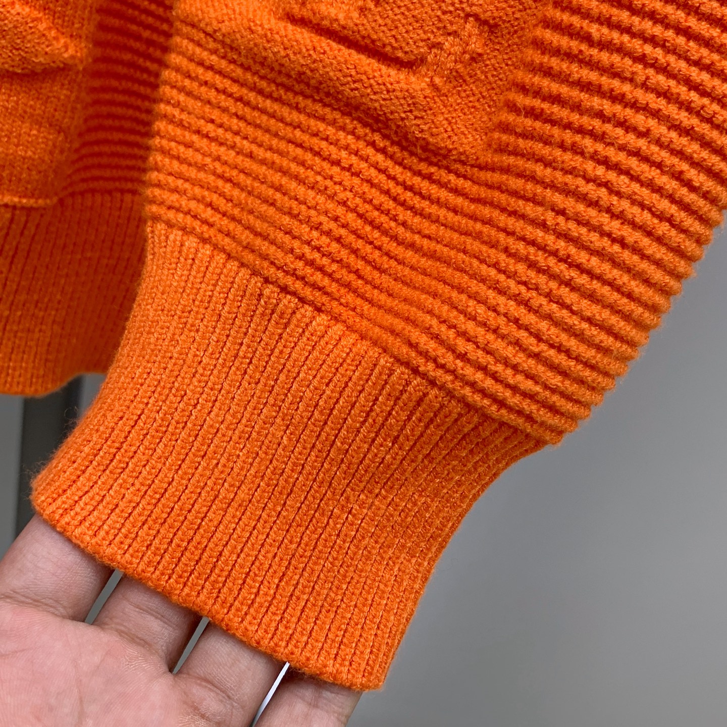 PLV 25ss秋冬【新品】毛衣专供狠货，进口原版科技羊毛精纺！精细针织一体，色彩混织纯手工技艺呈现 档