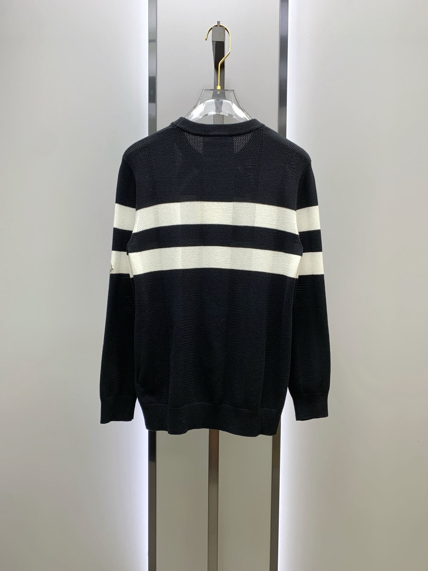 P蒙口25ss秋冬【新品】毛衣专供狠货，进口原版科技羊毛精纺！精细针织一体，色彩混织纯手工技艺呈现 档次