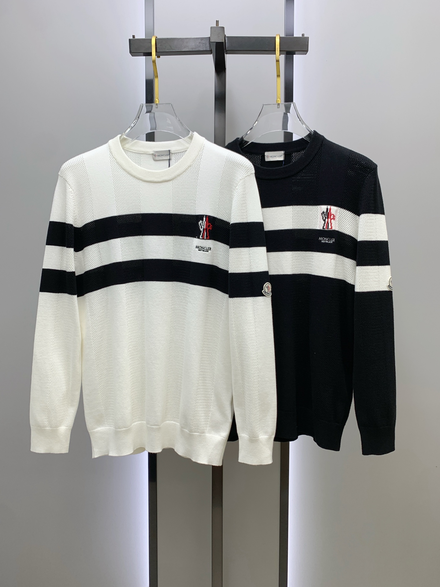 P蒙口25ss秋冬【新品】毛衣专供狠货，进口原版科技羊毛精纺！精细针织一体，色彩混织纯手工技艺呈现 档次