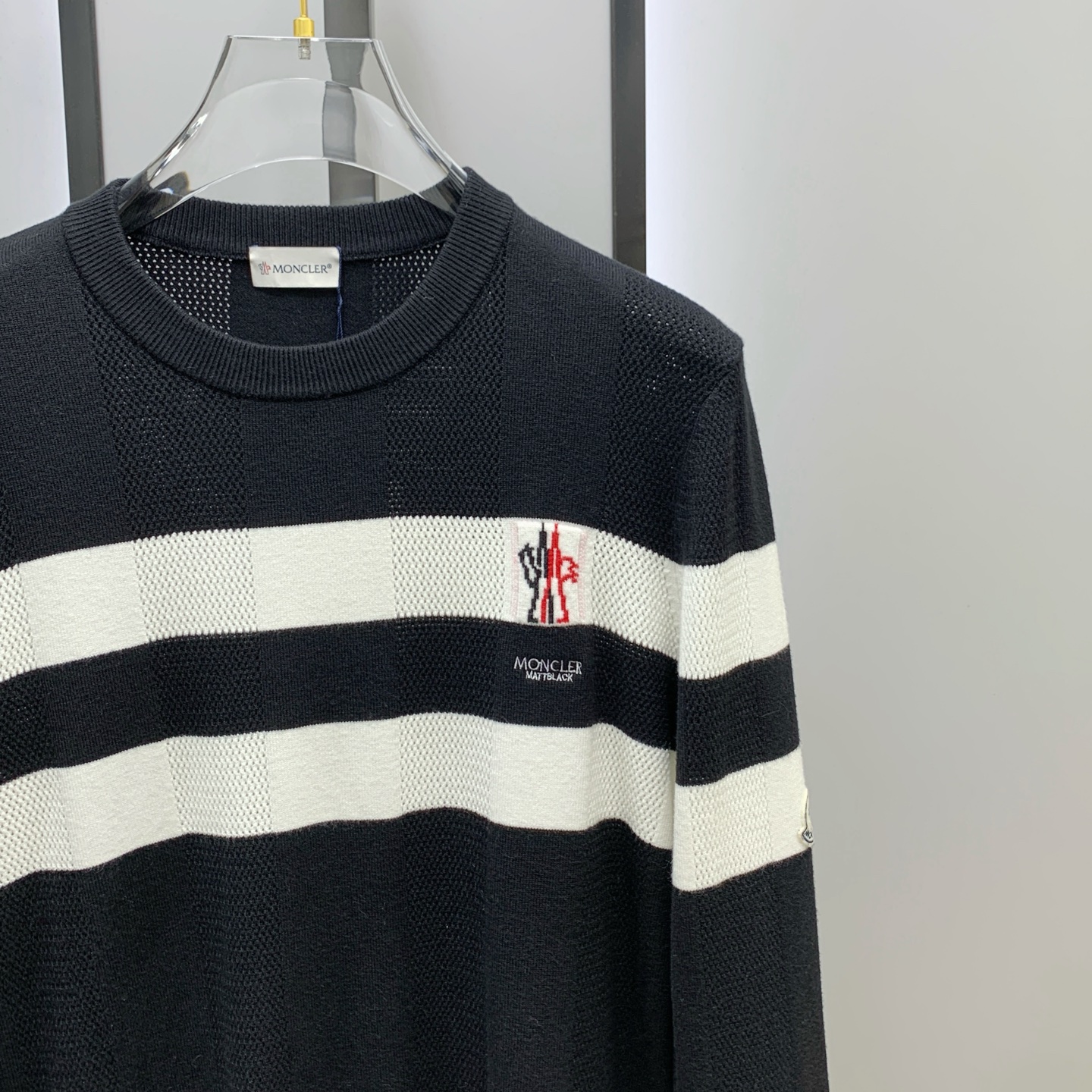 P蒙口25ss秋冬【新品】毛衣专供狠货，进口原版科技羊毛精纺！精细针织一体，色彩混织纯手工技艺呈现 档次