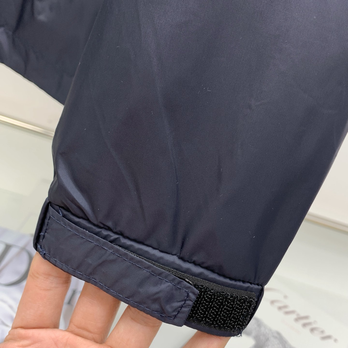 P迪奥25ss早秋【新品】风衣夹克外套爆款 秋冬专柜新款休闲时尚夹克外套！超前卫设计风格 细腻舒适 穿着