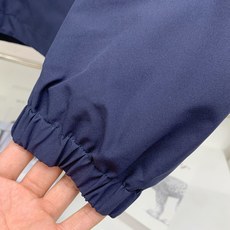 PLv25ss早秋【新品】风衣夹克外套爆款 秋冬专柜新款休闲时尚夹克外套!超前卫设计风格 细腻舒适 穿着 PLv25ss早秋【新品】风衣夹克外套爆款 秋冬专柜新款休闲时尚夹克外套!超前卫设计风格 细腻舒适 穿着