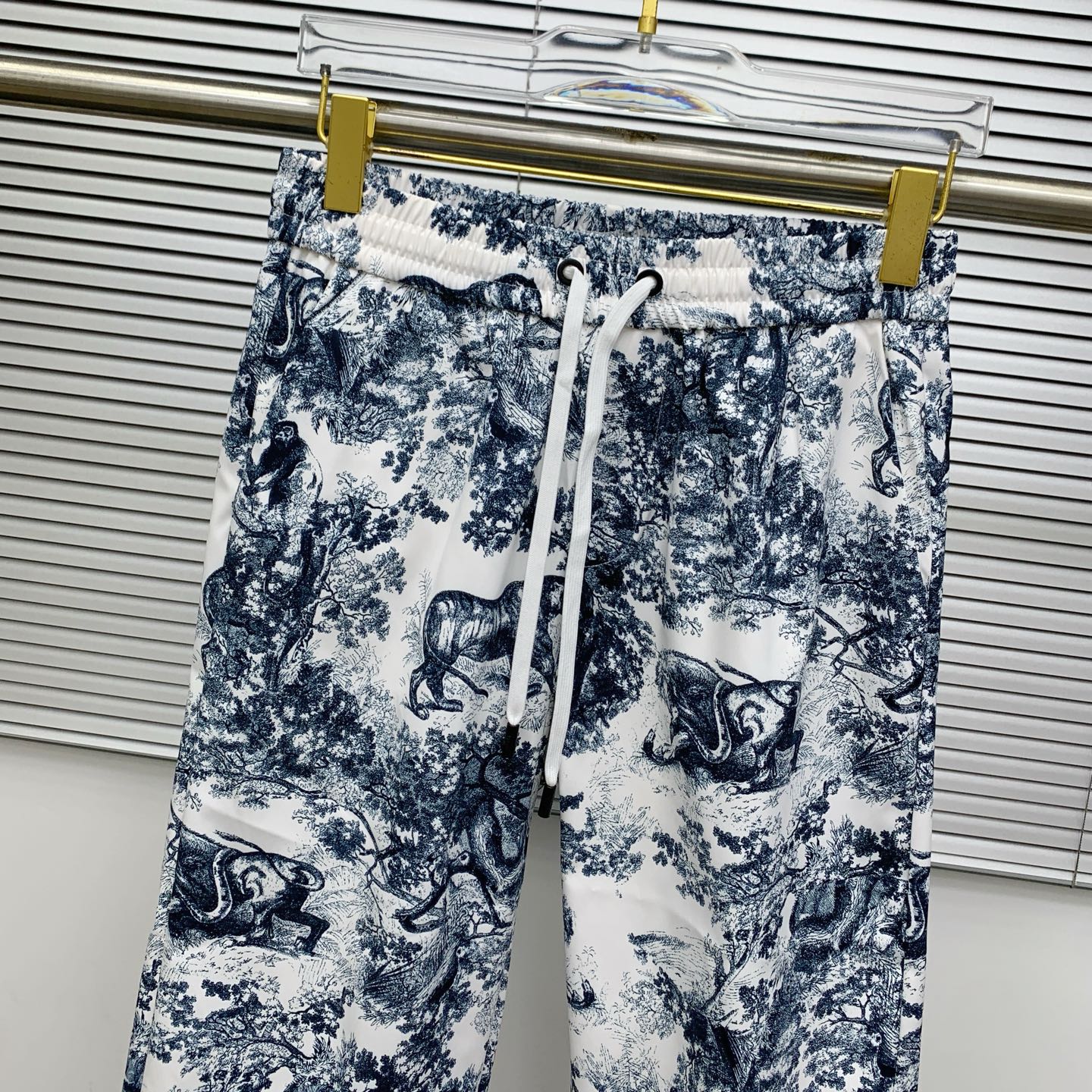 Dior 2025 Fall/Winter Toile de Jouy Printed Hoodie and Pants Set 9 i1756398071504 798 0 7