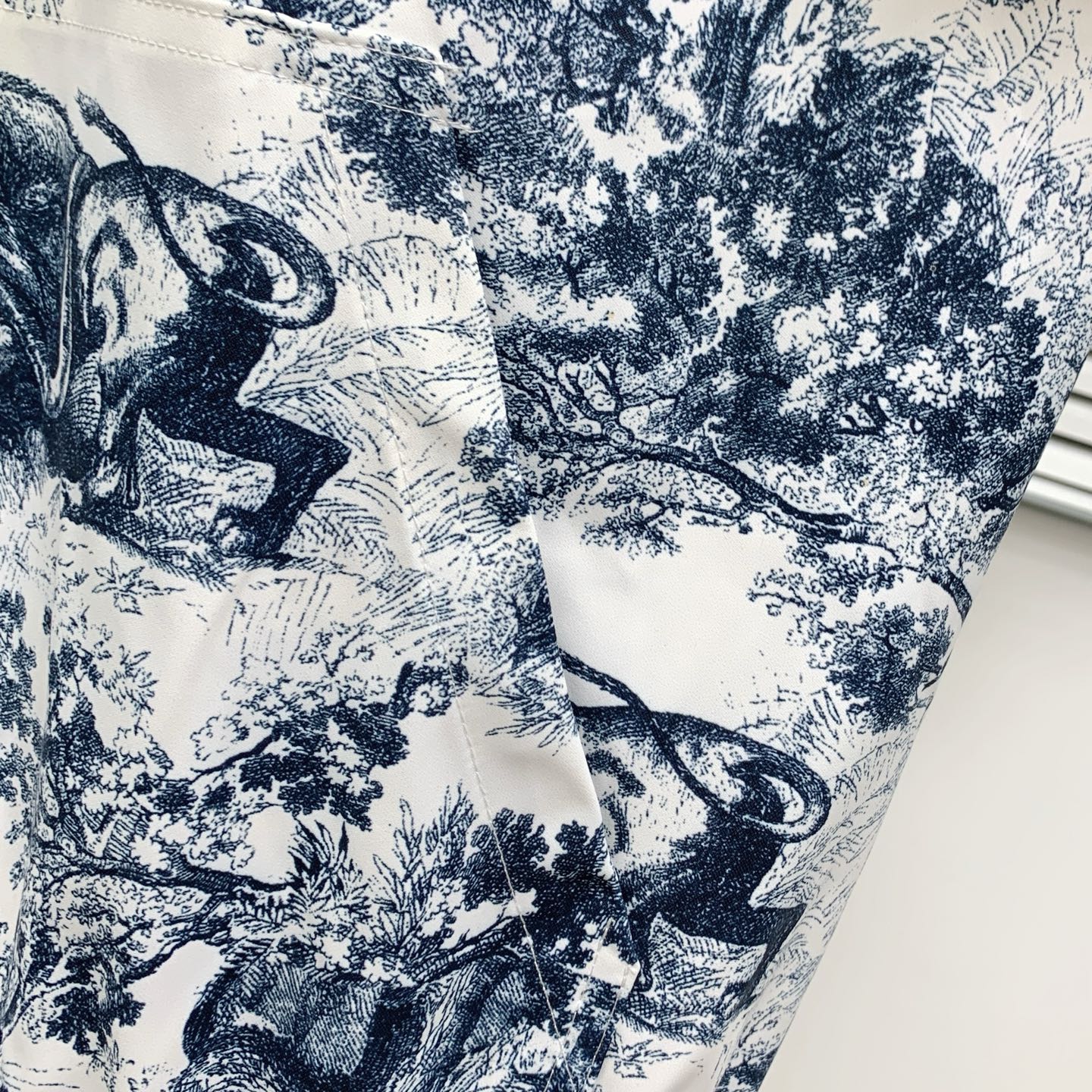 Dior 2025 Fall/Winter Toile de Jouy Printed Hoodie and Pants Set 6 i1756398075159 7549 0 4