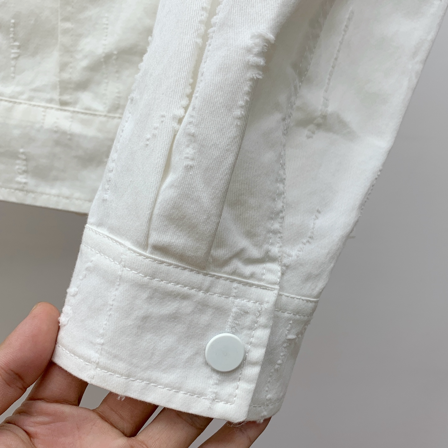 P普拉达25ss早秋【新品】风衣夹克外套爆款 秋冬专柜新款休闲时尚夹克外套！超前卫设计风格 细腻舒适 穿