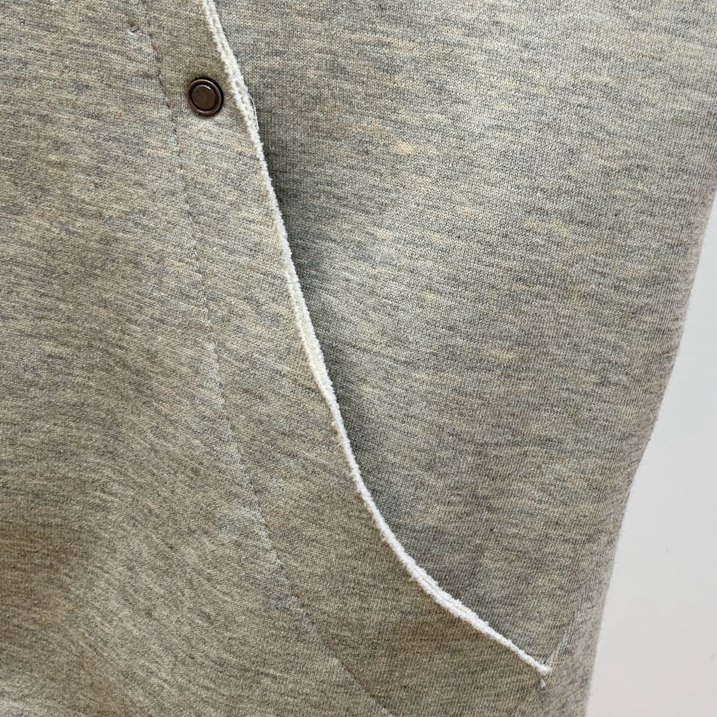 P普拉达25ss早秋【新品】风衣夹克外套爆款 秋冬专柜新款休闲时尚夹克外套！超前卫设计风格 细腻舒适 穿