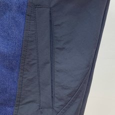 P普拉达25ss早秋【新品】风衣夹克外套爆款 秋冬专柜新款休闲时尚夹克外套!超前卫设计风格 细腻舒适 穿 P普拉达25ss早秋【新品】风衣夹克外套爆款 秋冬专柜新款休闲时尚夹克外套!超前卫设计风格 细腻舒适 穿