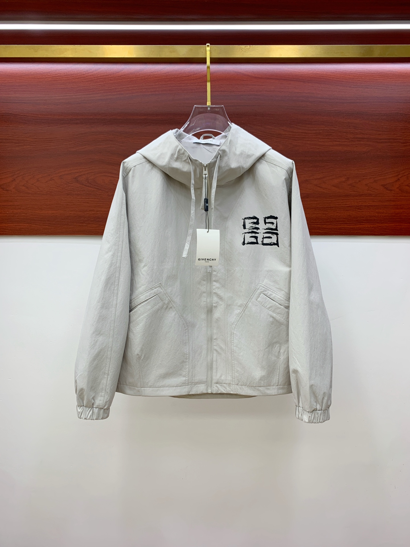 P纪梵希25ss早秋【新品】风衣夹克外套爆款 秋冬专柜新款休闲时尚夹克外套！超前卫设计风格 细腻舒适 穿