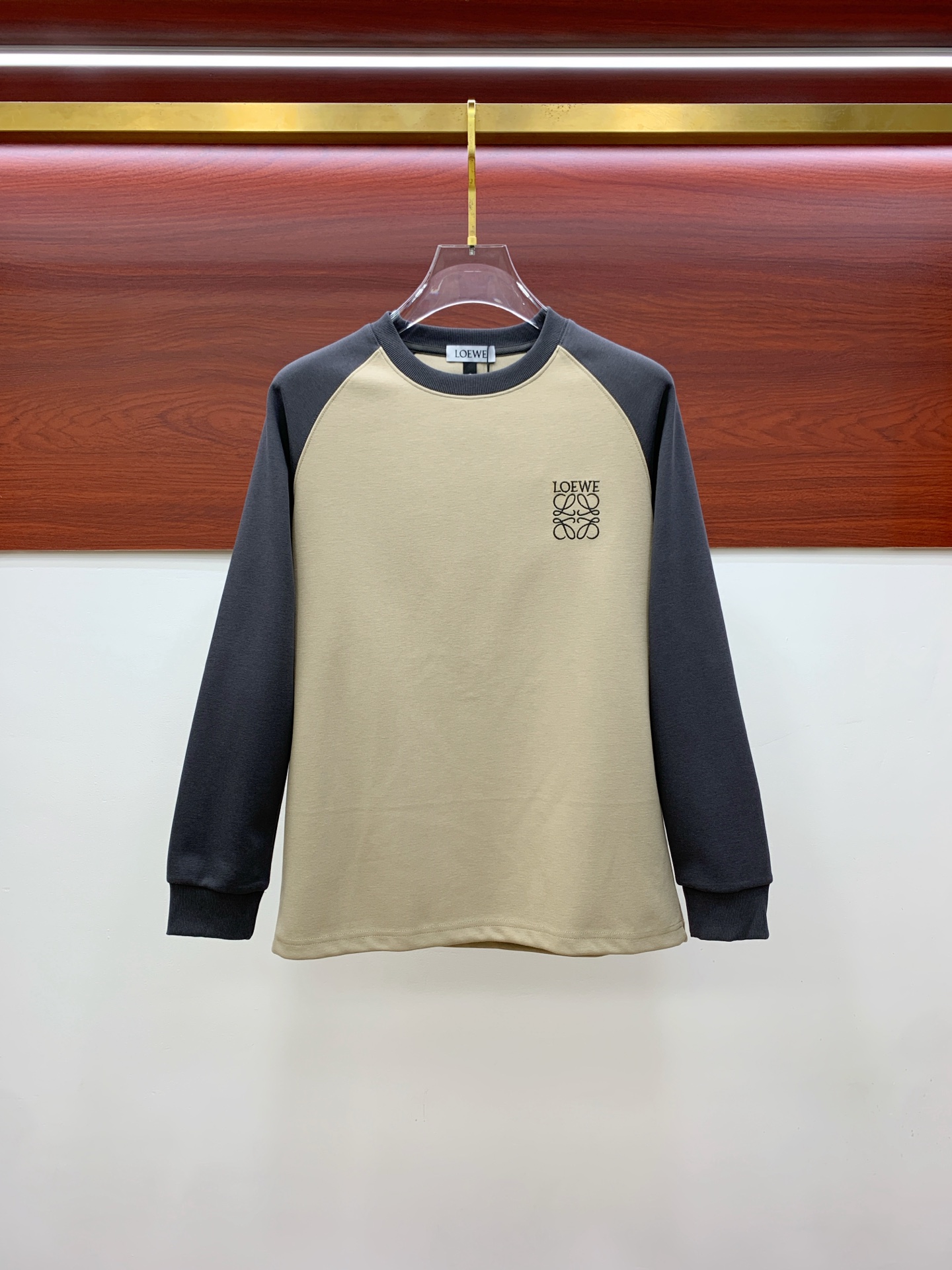 P罗意威25SS【新品】最新最顶级版本精美工艺圆领卫衣，最顶级的品质专柜原单套头衫，顶级制作工艺进口面料