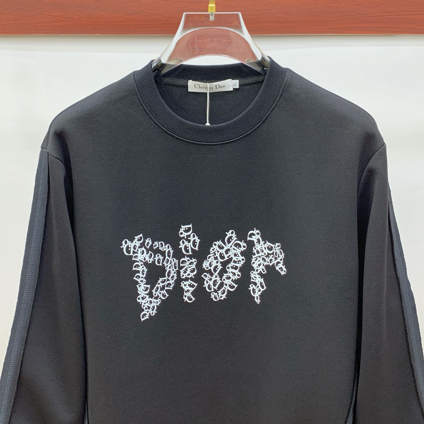P迪奥25SS【新品】最新最顶级版本精美工艺圆领卫衣，最顶级的品质专柜原单套头衫，顶级制作工艺进口面料，