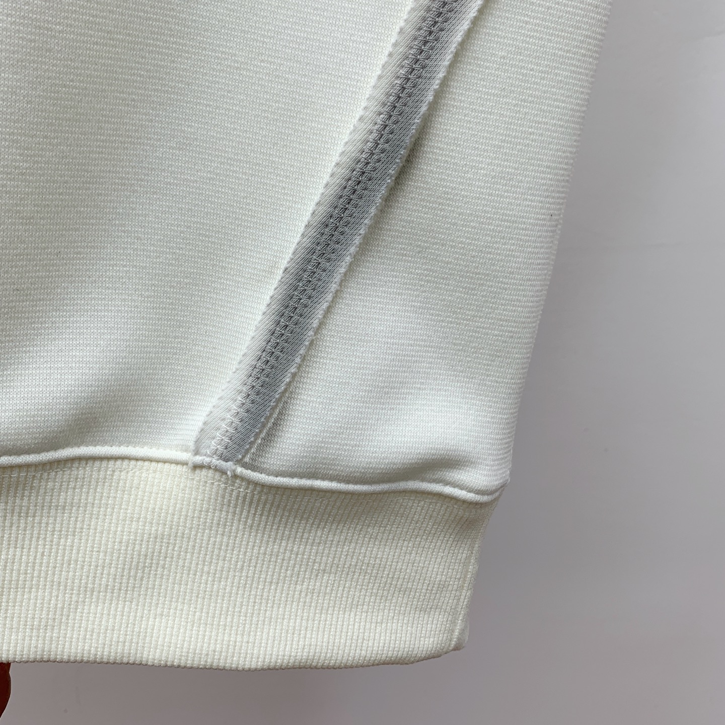 P迪奥25SS【新品】最新最顶级版本精美工艺圆领卫衣，最顶级的品质专柜原单套头衫，顶级制作工艺进口面料，