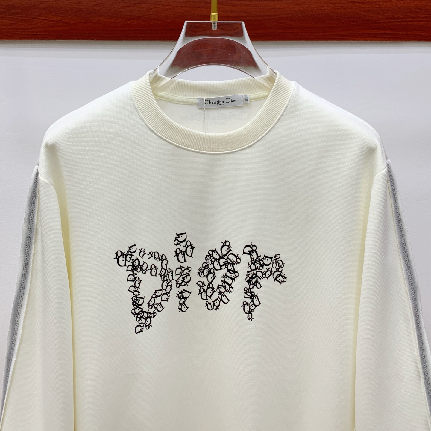 P迪奥25SS【新品】最新最顶级版本精美工艺圆领卫衣，最顶级的品质专柜原单套头衫，顶级制作工艺进口面料，