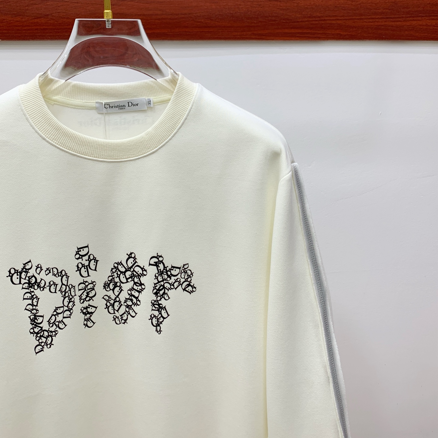 P迪奥25SS【新品】最新最顶级版本精美工艺圆领卫衣，最顶级的品质专柜原单套头衫，顶级制作工艺进口面料，