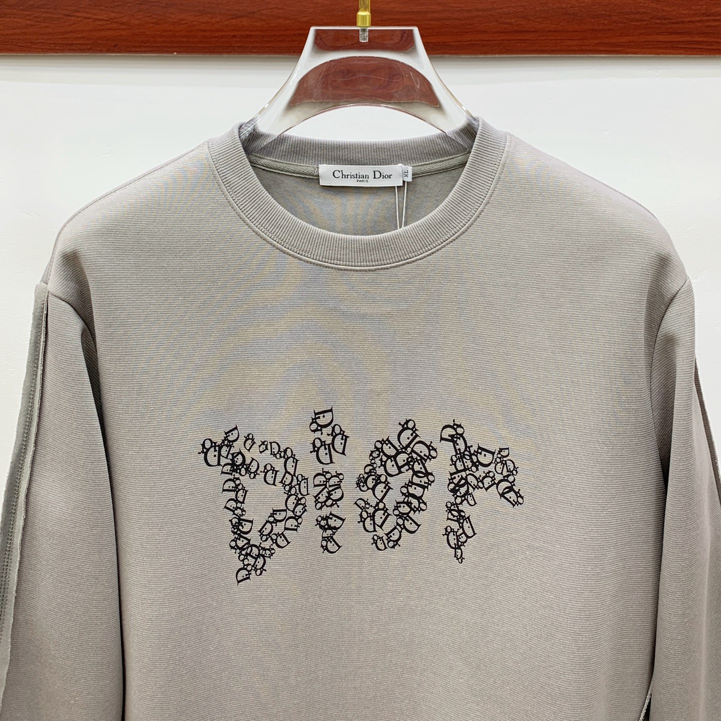 P迪奥25SS【新品】最新最顶级版本精美工艺圆领卫衣，最顶级的品质专柜原单套头衫，顶级制作工艺进口面料，