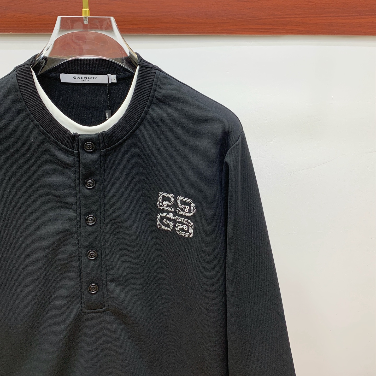 P纪梵希25SS【新品】最新最顶级版本精美工艺圆领卫衣，最顶级的品质专柜原单套头衫，顶级制作工艺进口面料