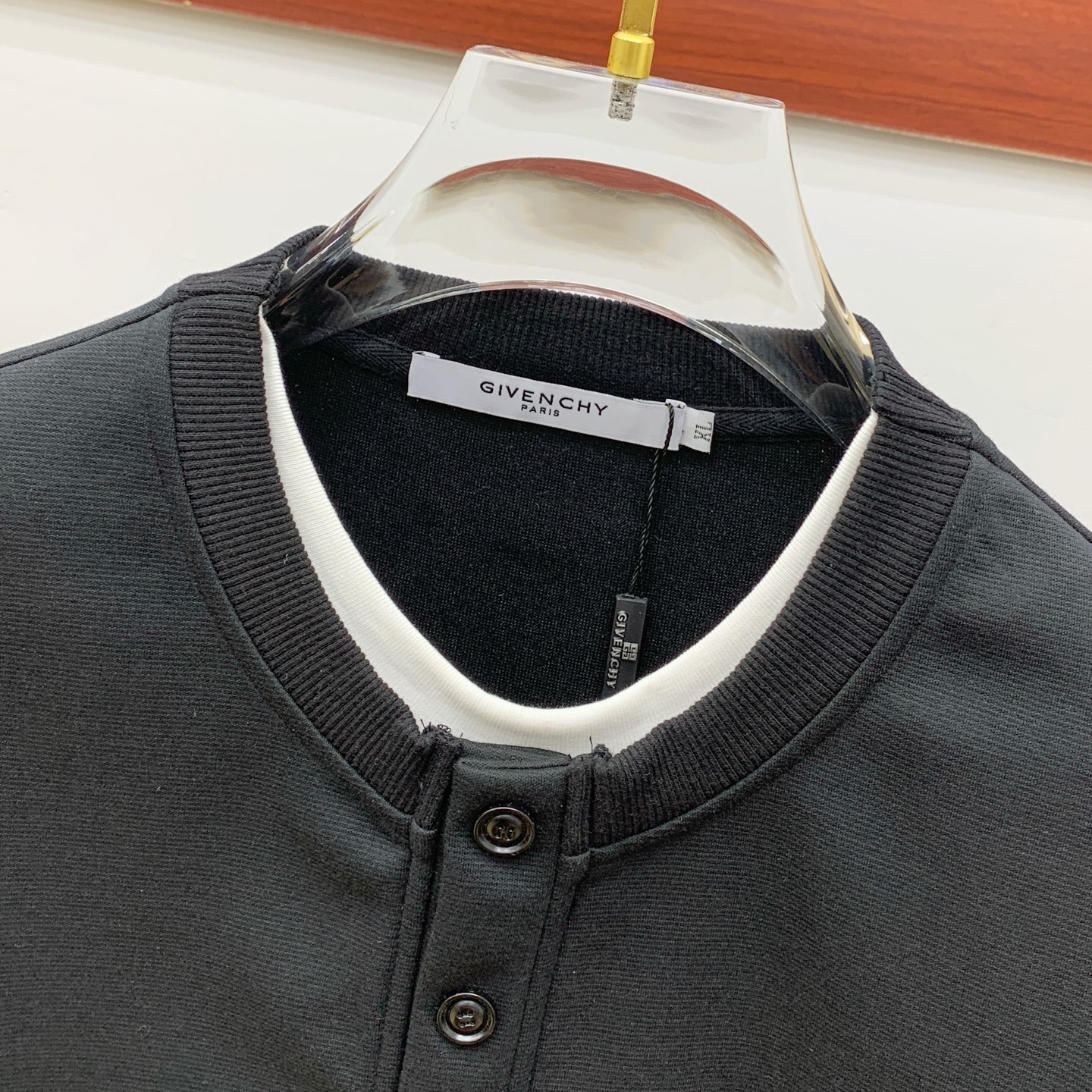P纪梵希25SS【新品】最新最顶级版本精美工艺圆领卫衣，最顶级的品质专柜原单套头衫，顶级制作工艺进口面料