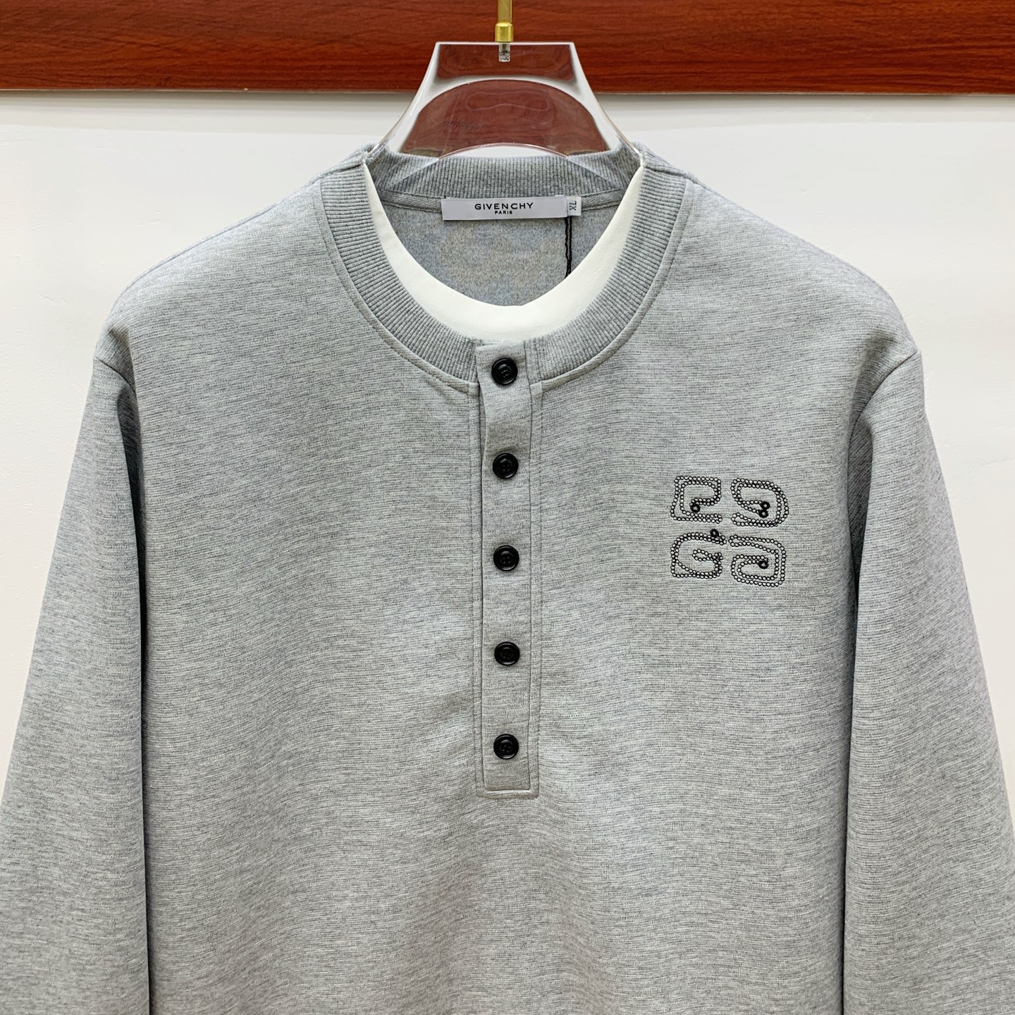 P纪梵希25SS【新品】最新最顶级版本精美工艺圆领卫衣，最顶级的品质专柜原单套头衫，顶级制作工艺进口面料