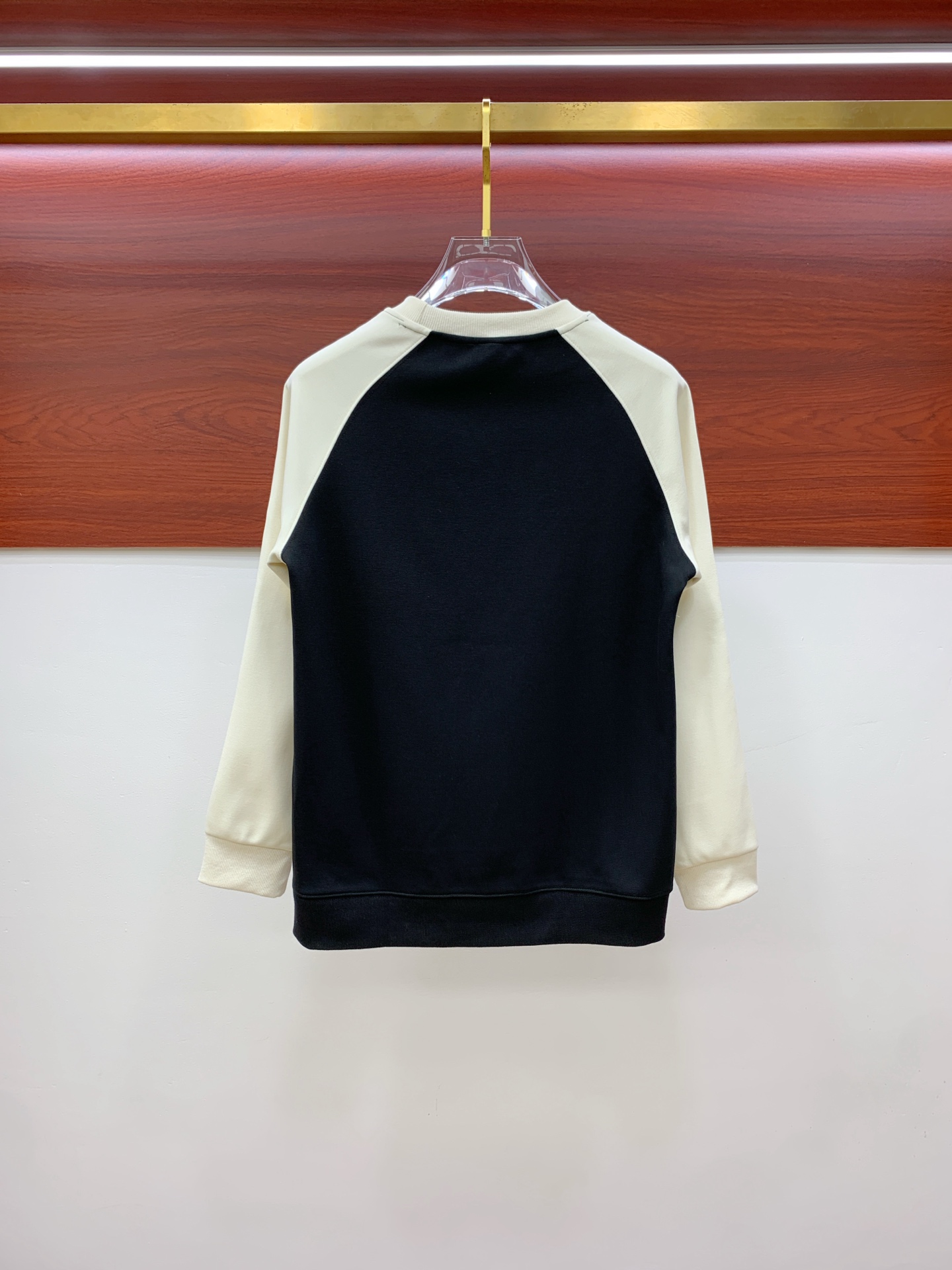 P巴黎世家25SS【新品】最新最顶级版本精美工艺圆领卫衣，最顶级的品质专柜原单套头衫，顶级制作工艺进口面
