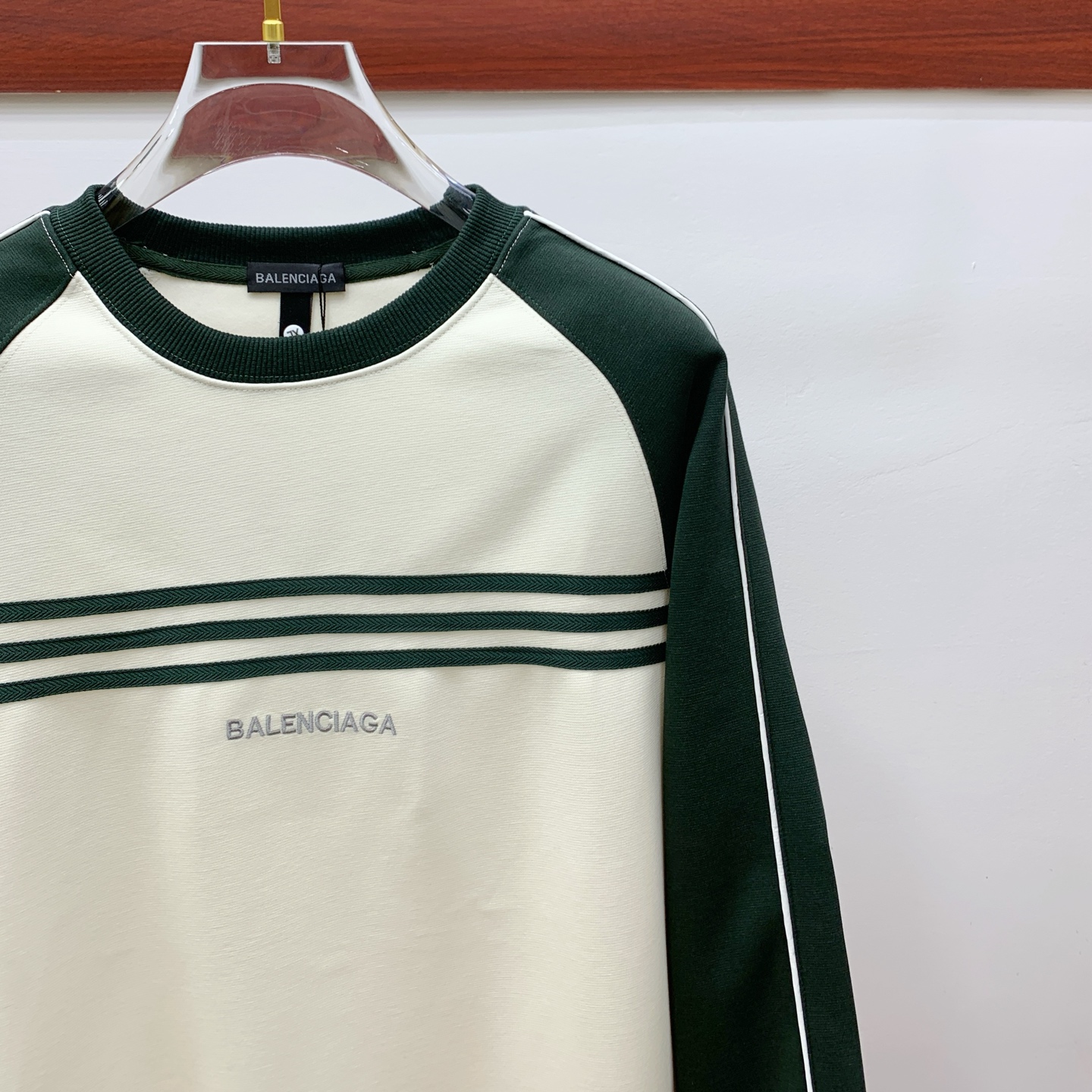 P巴黎世家25SS【新品】最新最顶级版本精美工艺圆领卫衣，最顶级的品质专柜原单套头衫，顶级制作工艺进口面