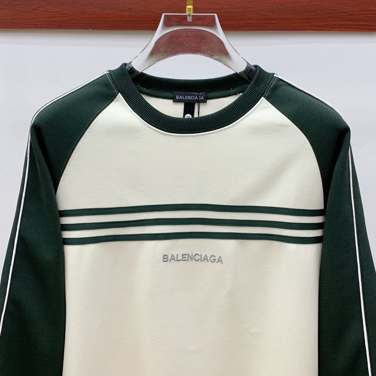 P巴黎世家25SS【新品】最新最顶级版本精美工艺圆领卫衣，最顶级的品质专柜原单套头衫，顶级制作工艺进口面