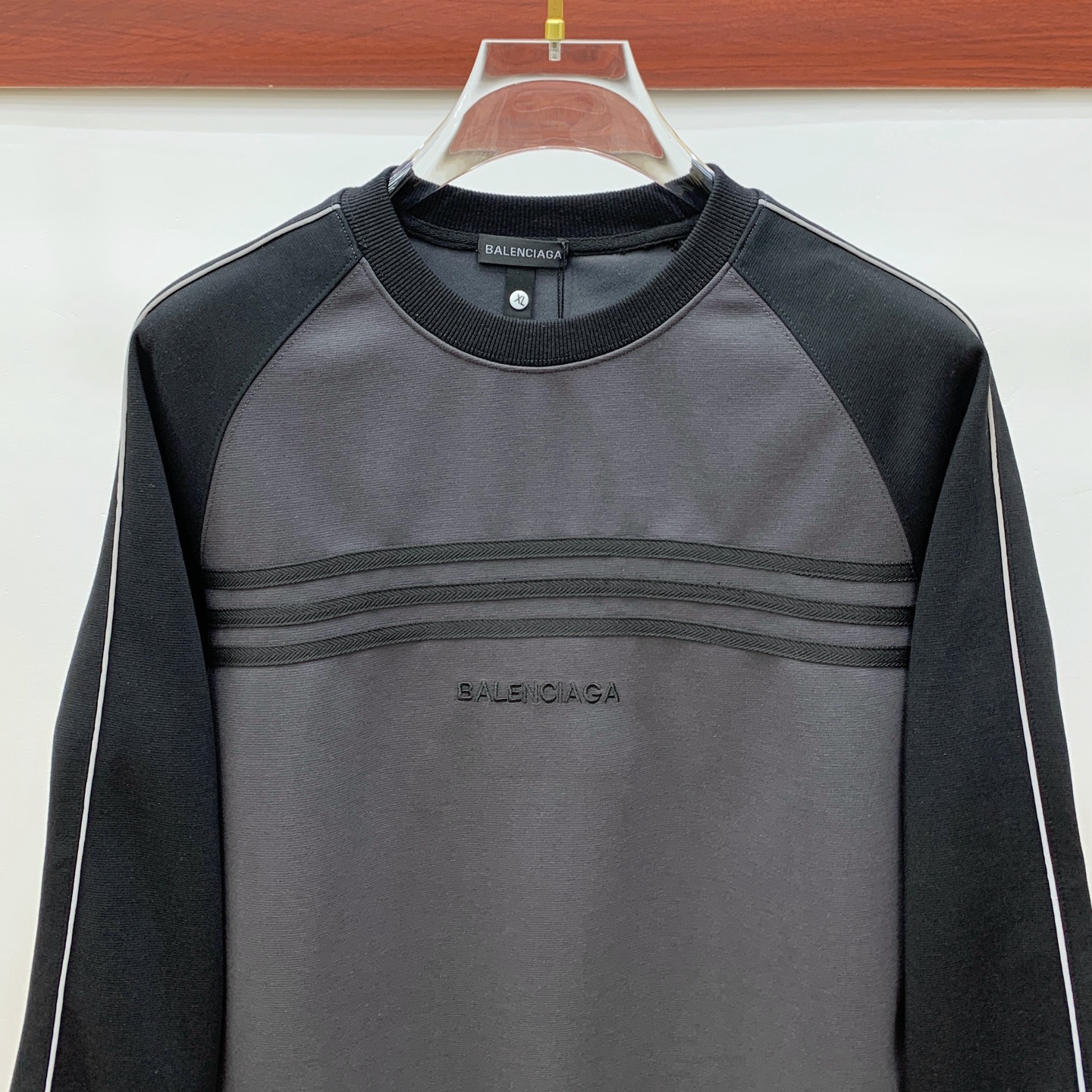 P巴黎世家25SS【新品】最新最顶级版本精美工艺圆领卫衣，最顶级的品质专柜原单套头衫，顶级制作工艺进口面