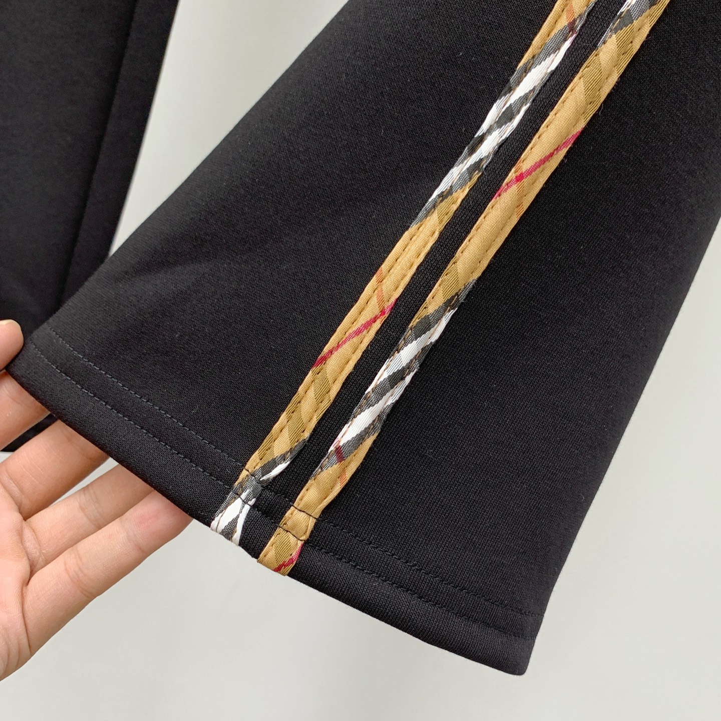 Burberry Black Cotton Blend Zip-Up Jacket & Jogger Set with Check Details 12 i1756824365944 5484 0 10