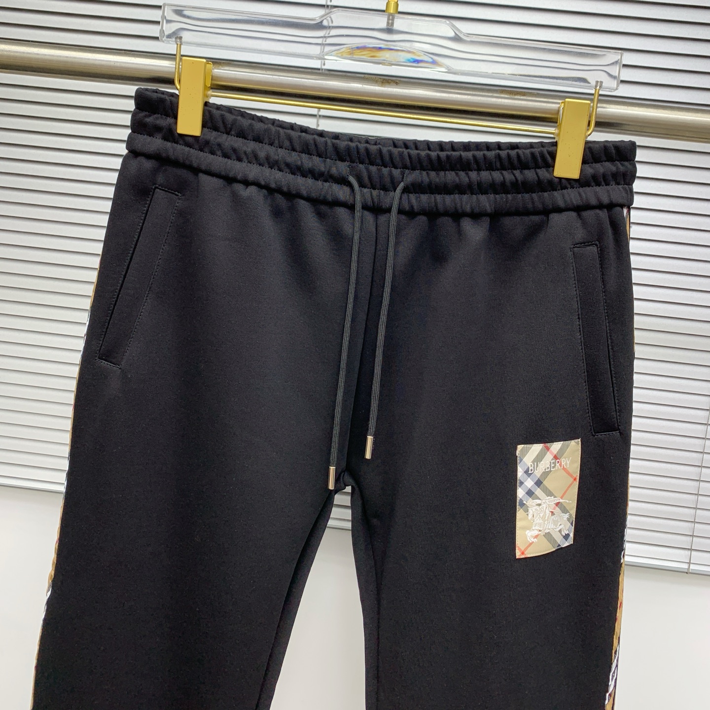 Burberry Black Cotton Blend Zip-Up Jacket & Jogger Set with Check Details 9 i1756824367894 6698 0 7