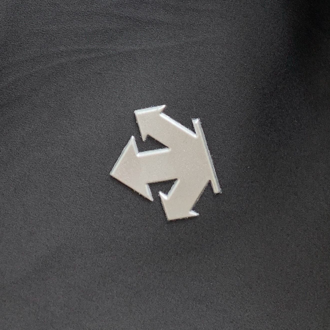 P迪桑特25ss早秋【新品】风衣夹克外套爆款 秋冬专柜新款休闲时尚夹克外套！超前卫设计风格 细腻舒适 穿