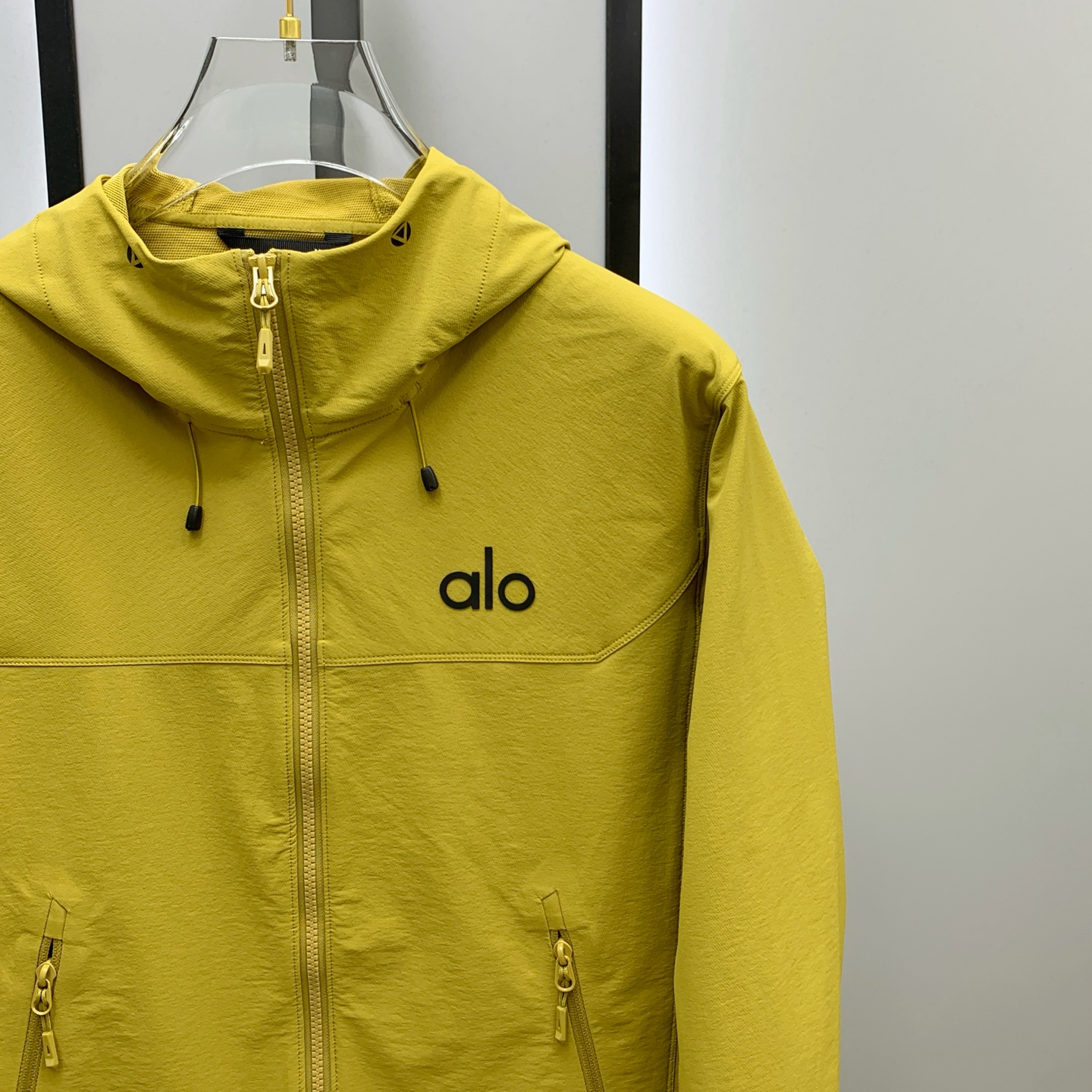 Palo 25ss早秋【新品】风衣夹克外套爆款 秋冬专柜新款休闲时尚夹克外套！超前卫设计风格 细腻舒适 