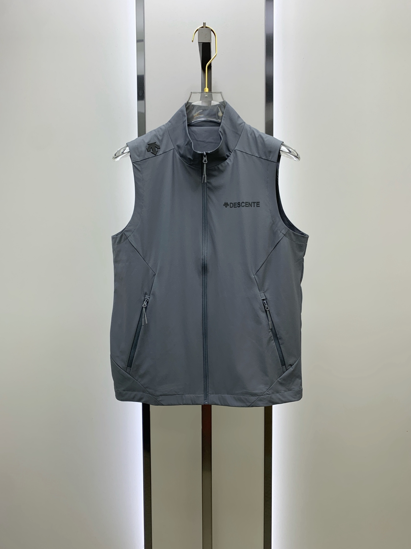 P迪桑特25ss早秋【新品】风衣夹克马甲爆款 秋冬专柜新款休闲时尚夹克外套！超前卫设计风格 细腻舒适 穿