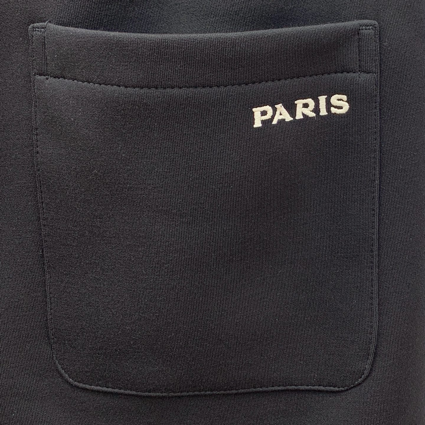 普拉达💥独家专供新款休闲裤 高端版本！专柜定制面料 舒适度高，细节无可挑剔，品牌元素设计理念，体现高品质