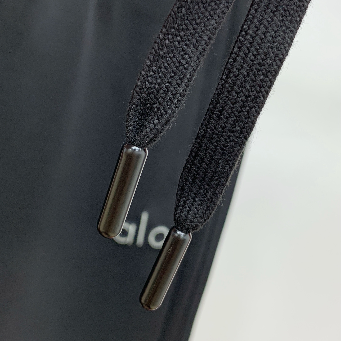 alo💥独家专供新款休闲裤 高端版本！专柜定制面料 舒适度高，细节无可挑剔，品牌元素设计理念，体现高品质