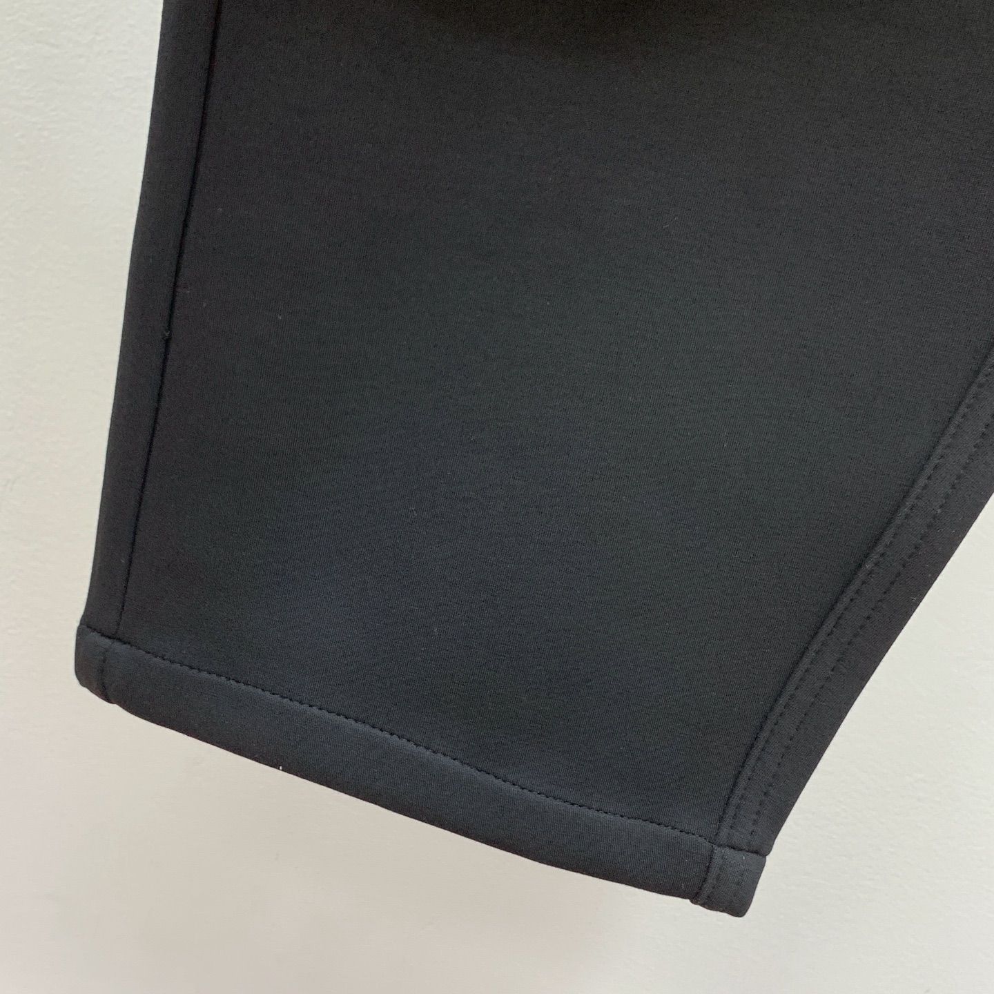 alo💥独家专供新款休闲裤 高端版本！专柜定制面料 舒适度高，细节无可挑剔，品牌元素设计理念，体现高品质