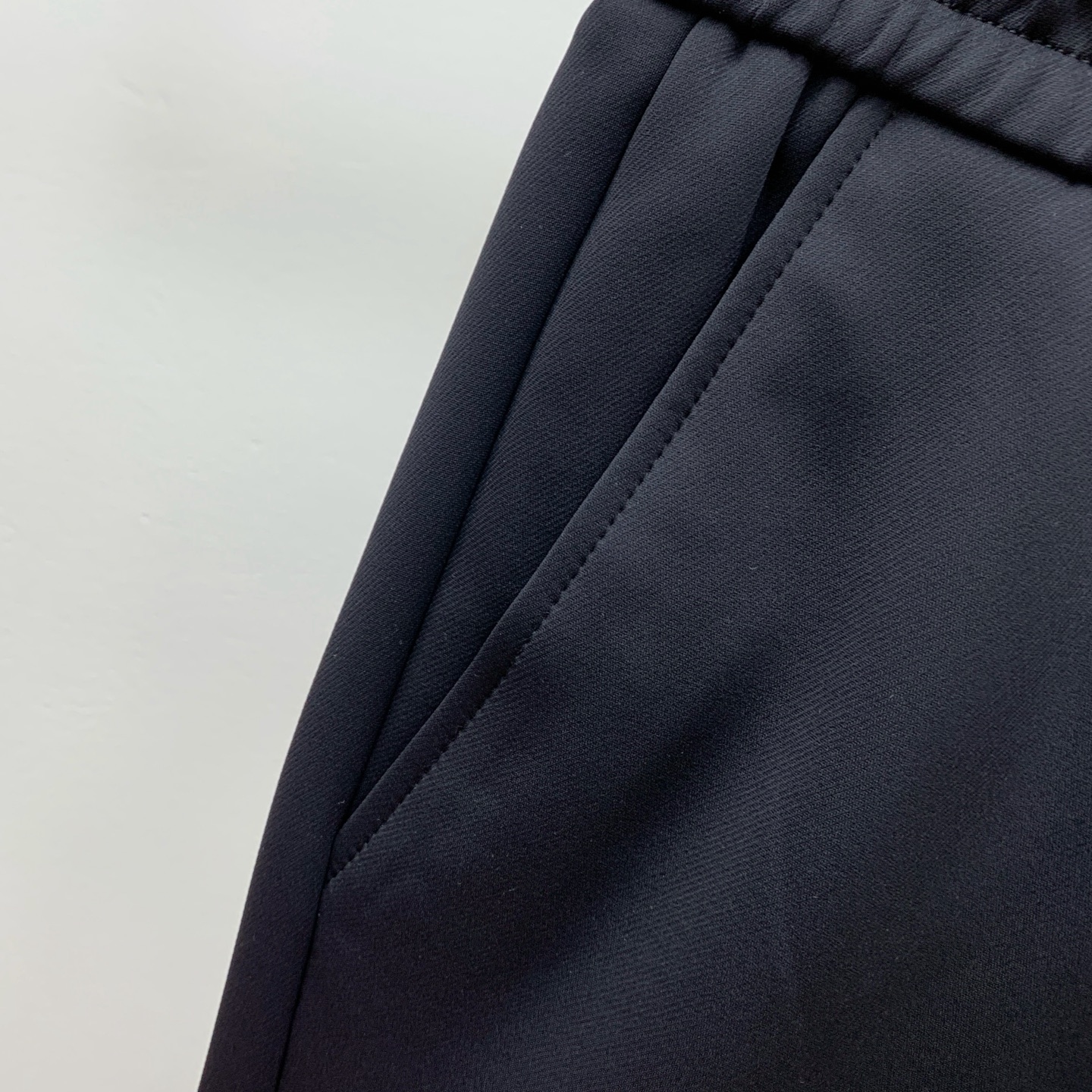 迪奥 💥独家专供新款休闲裤 高端版本！专柜定制面料 舒适度高，细节无可挑剔，品牌元素设计理念，体现高品质