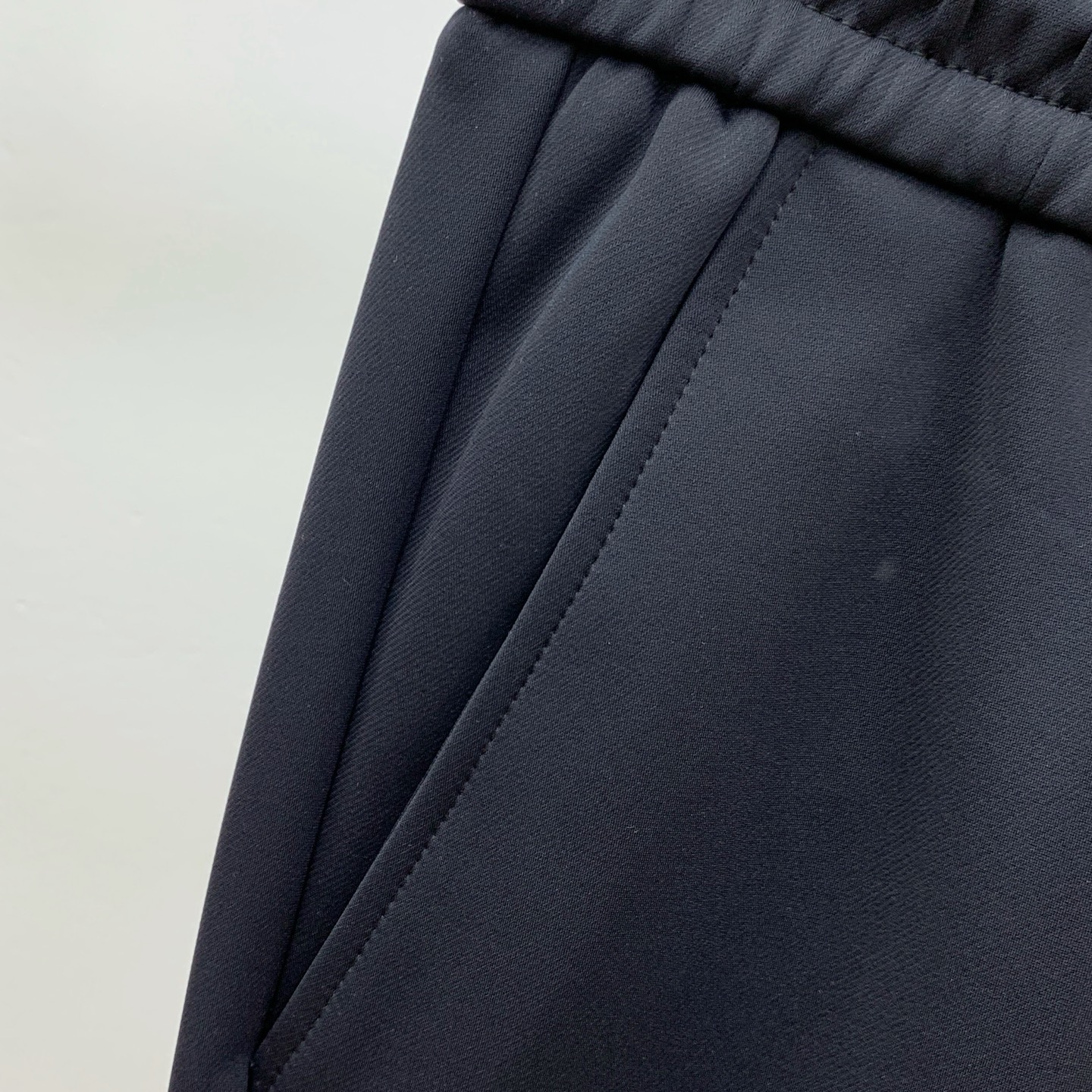 kiton💥独家专供新款休闲裤 高端版本！专柜定制面料 舒适度高，细节无可挑剔，品牌元素设计理念，体现高