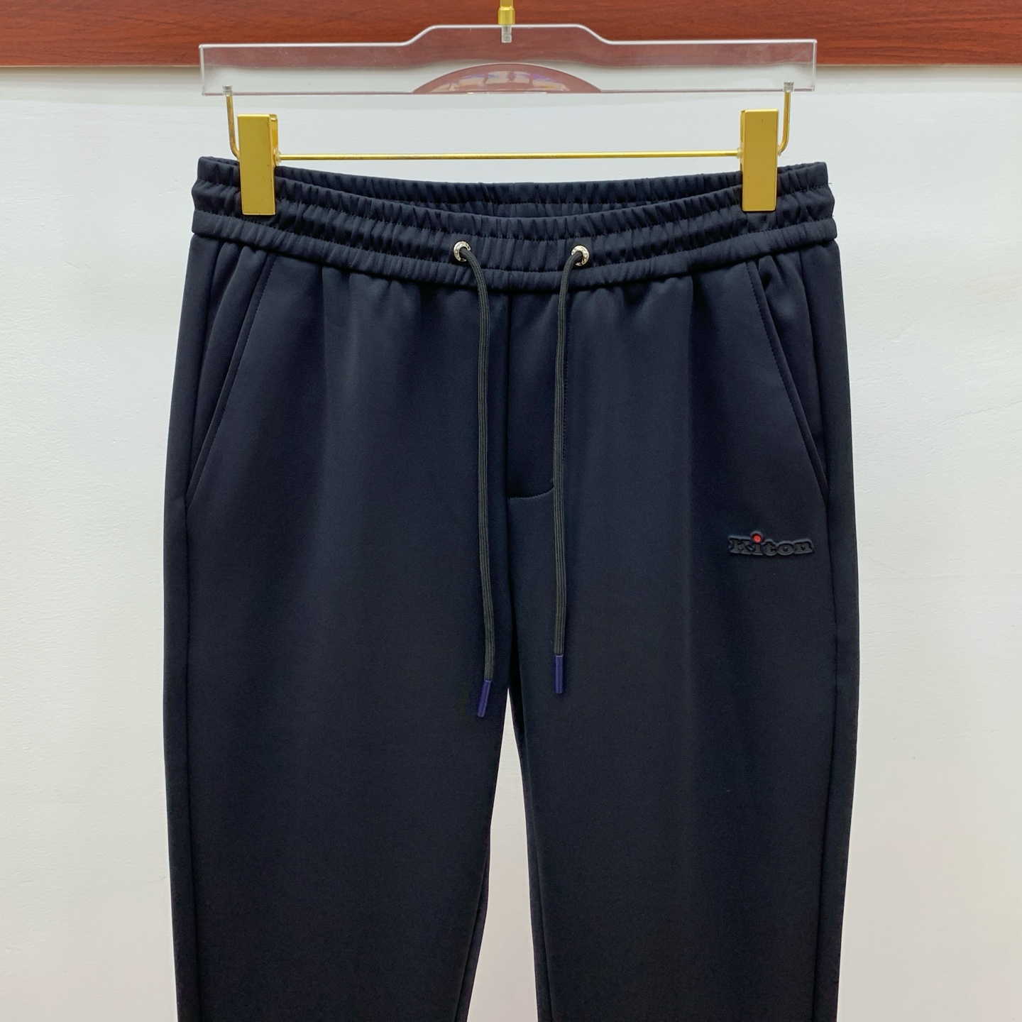 kiton💥独家专供新款休闲裤 高端版本！专柜定制面料 舒适度高，细节无可挑剔，品牌元素设计理念，体现高