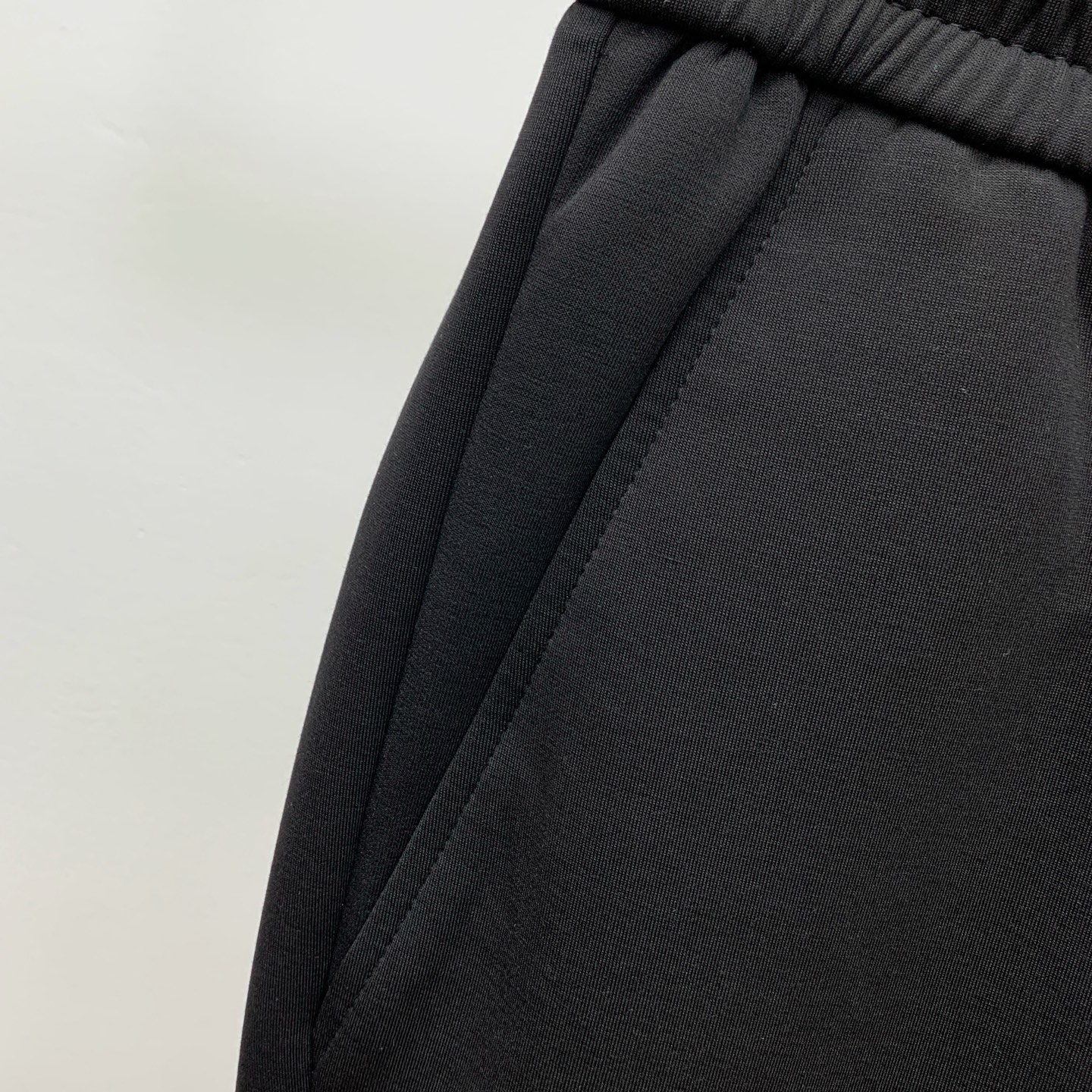 迪奥 💥独家专供新款休闲裤 高端版本！专柜定制面料 舒适度高，细节无可挑剔，品牌元素设计理念，体现高品质