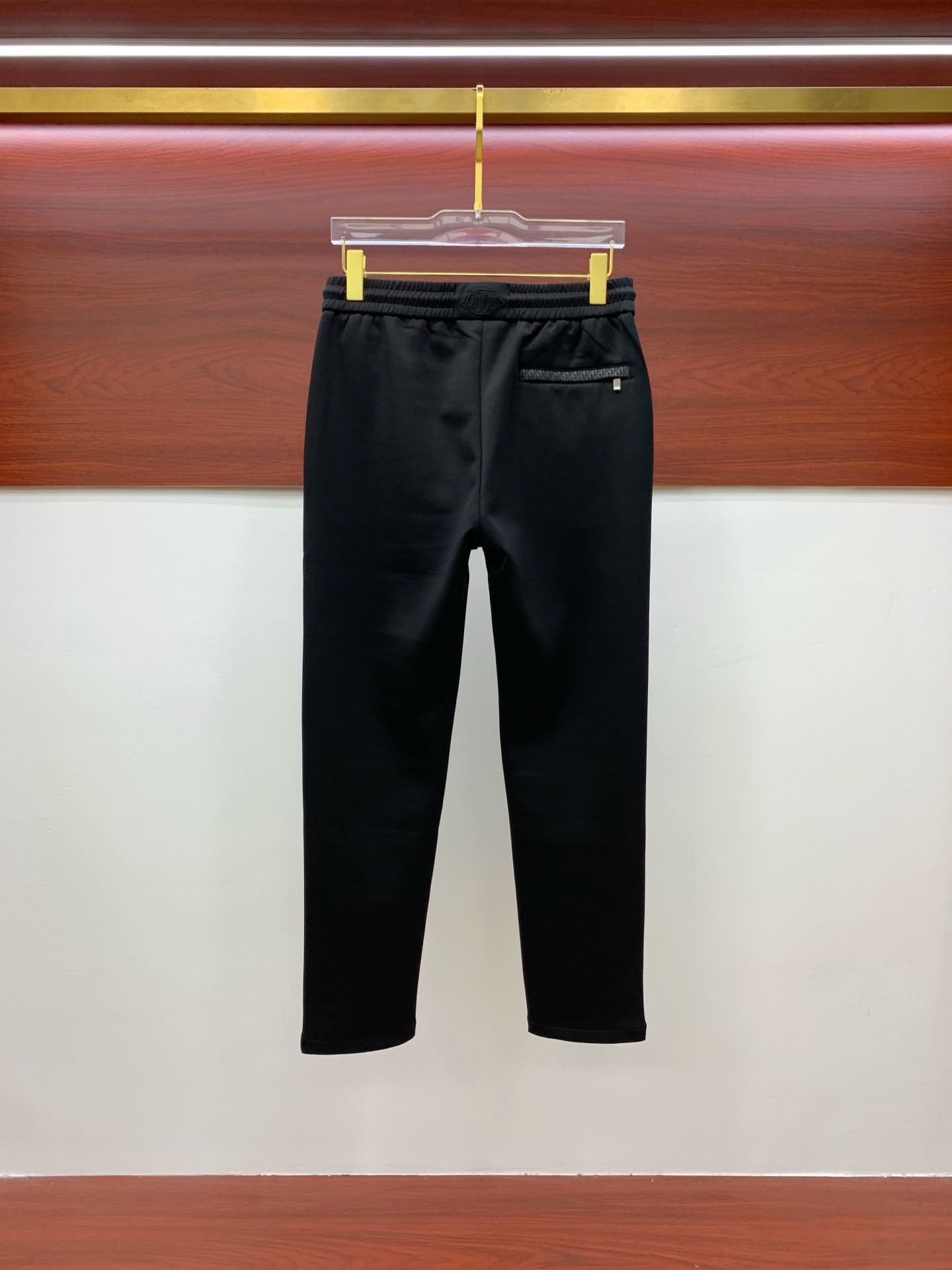 迪奥 💥独家专供新款休闲裤 高端版本！专柜定制面料 舒适度高，细节无可挑剔，品牌元素设计理念，体现高品质