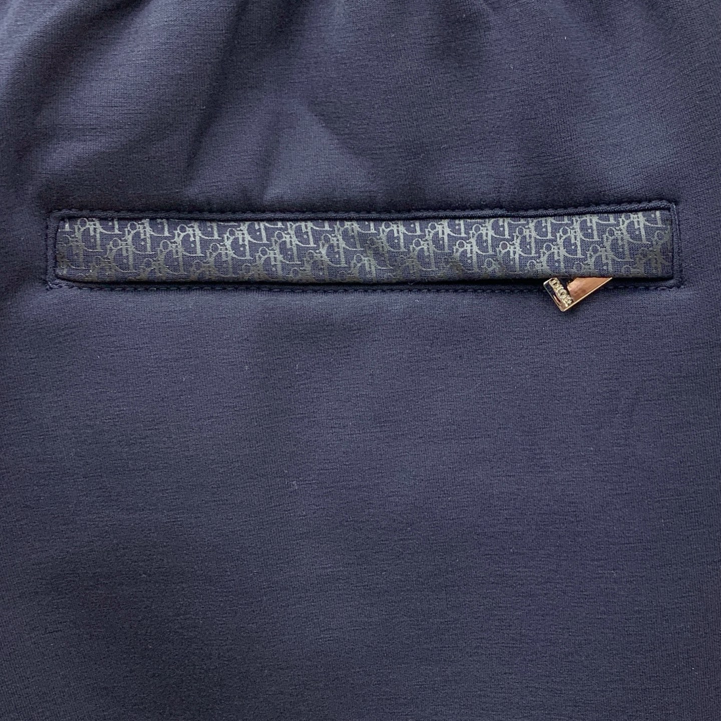 迪奥💥独家专供新款休闲裤 高端版本！专柜定制面料 舒适度高，细节无可挑剔，品牌元素设计理念，体现高品质。