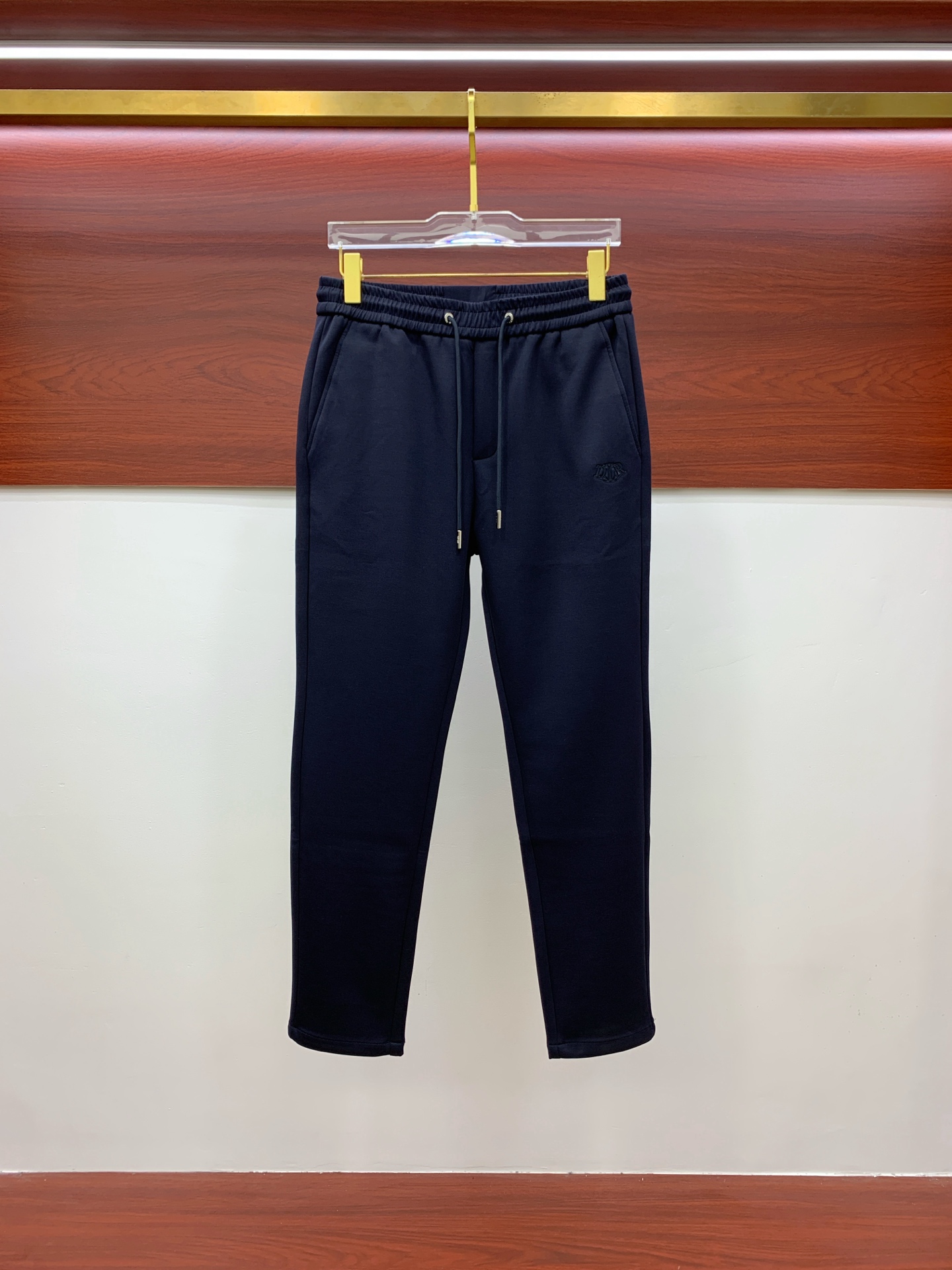 迪奥💥独家专供新款休闲裤 高端版本！专柜定制面料 舒适度高，细节无可挑剔，品牌元素设计理念，体现高品质。