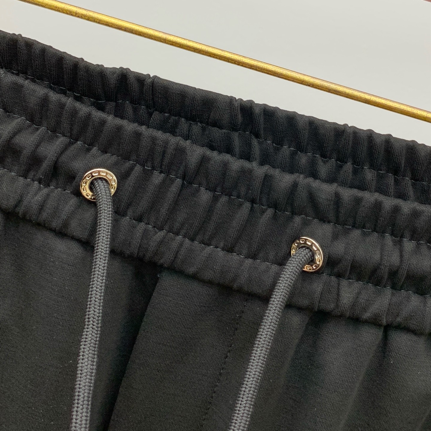 蒙口 💥独家专供新款休闲裤 高端版本！专柜定制面料 舒适度高，细节无可挑剔，品牌元素设计理念，体现高品质