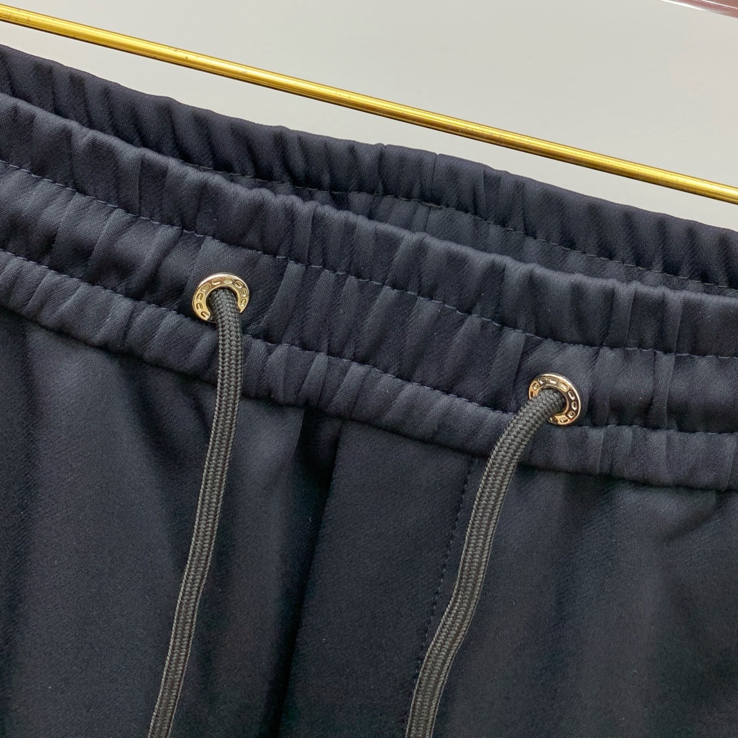 阿玛尼 💥独家专供新款休闲裤 高端版本！专柜定制面料 舒适度高，细节无可挑剔，品牌元素设计理念，体现高品