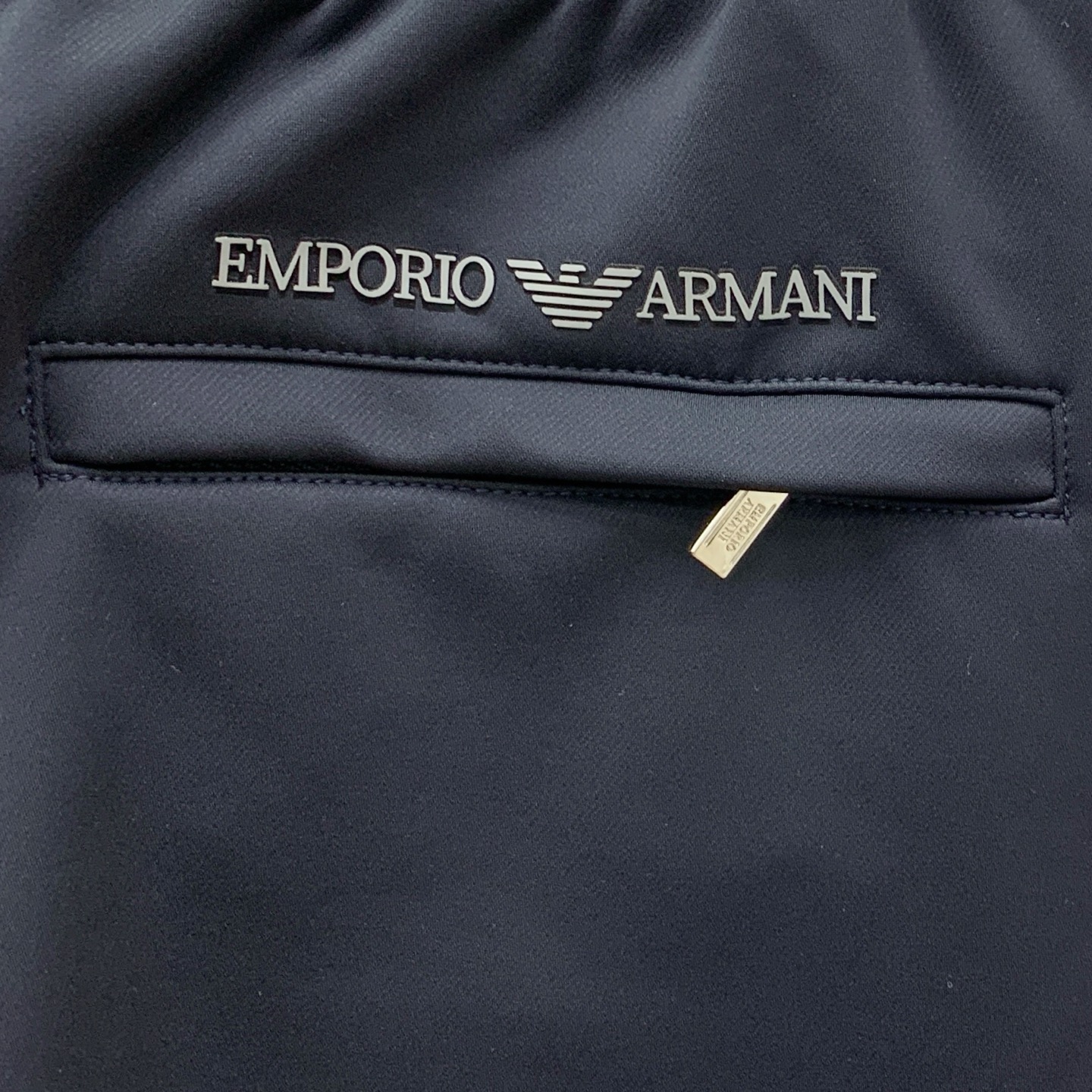 阿玛尼 💥独家专供新款休闲裤 高端版本！专柜定制面料 舒适度高，细节无可挑剔，品牌元素设计理念，体现高品