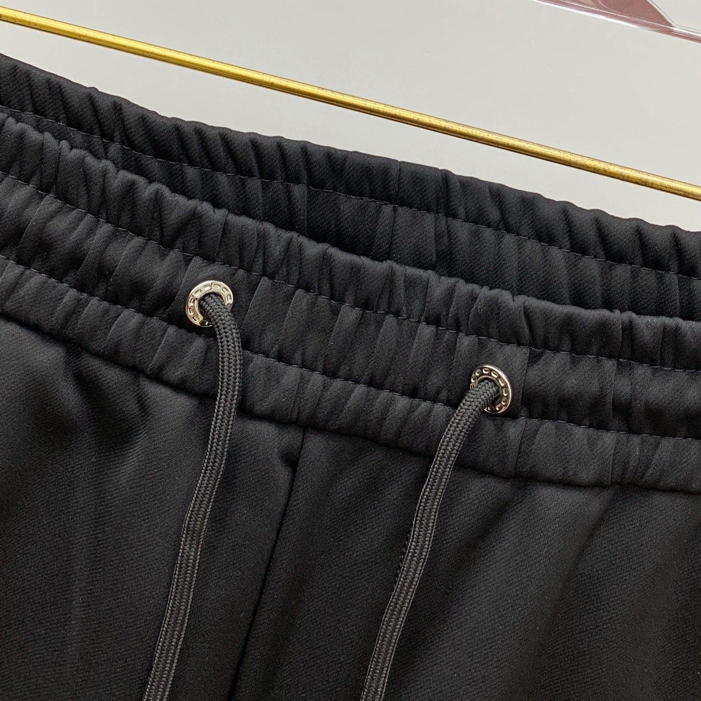 阿玛尼💥独家专供新款休闲裤 高端版本！专柜定制面料 舒适度高，细节无可挑剔，品牌元素设计理念，体现高品质