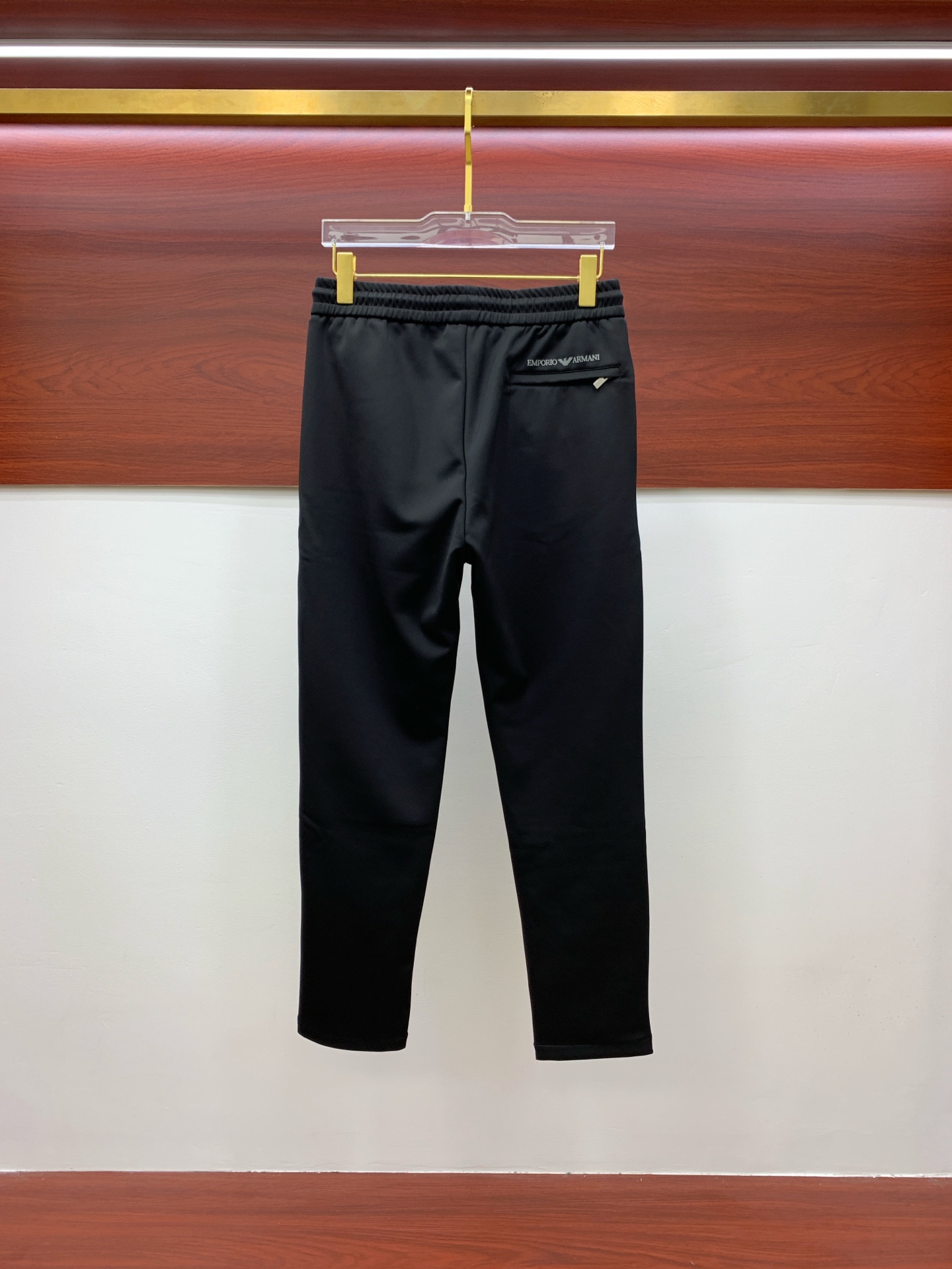 阿玛尼💥独家专供新款休闲裤 高端版本！专柜定制面料 舒适度高，细节无可挑剔，品牌元素设计理念，体现高品质