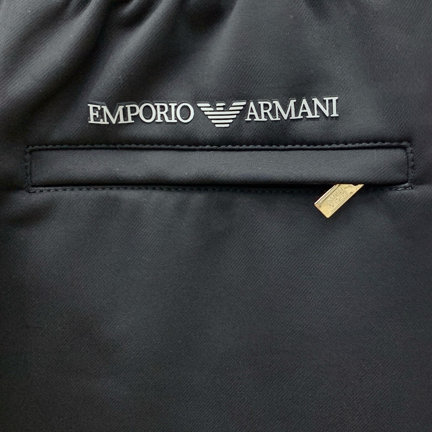 阿玛尼💥独家专供新款休闲裤 高端版本！专柜定制面料 舒适度高，细节无可挑剔，品牌元素设计理念，体现高品质